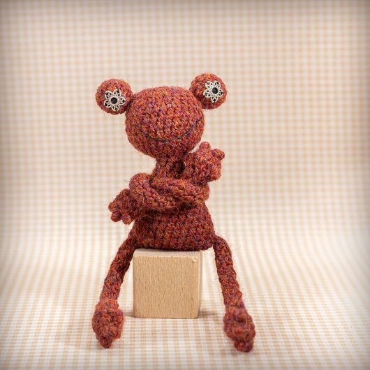 Lucky Frog - Brick red (magnets) - Image 6
