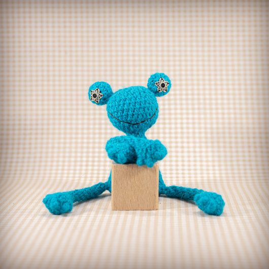 Lucky Frog - Turquoise (magnets) - Image 6