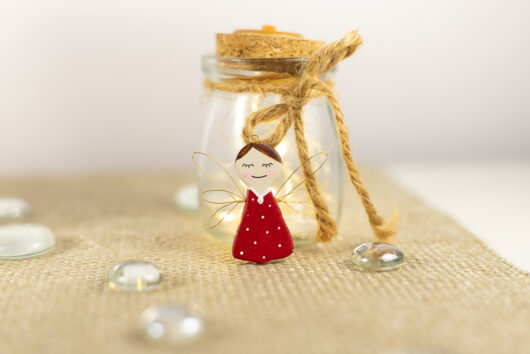 Red angel decoration - Image 4