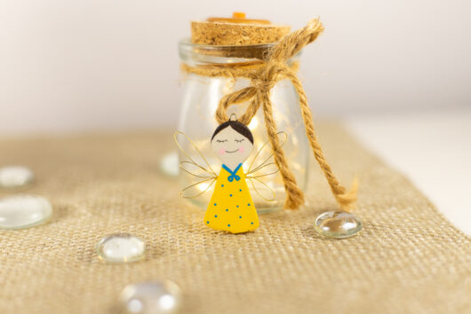 Yellow angel decoration - Image 2