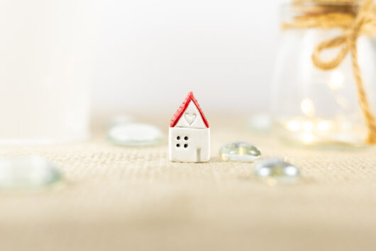 Set of white houses - Image 7