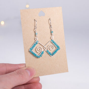 Spiraalikorvakorut - hopeoitu kupari