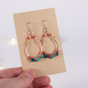 Howliitti korvakorut - kupari