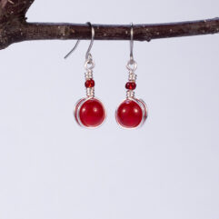 Lasihelmikorvakorut - hopeoitu kupari